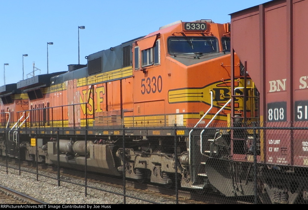 BNSF 5330